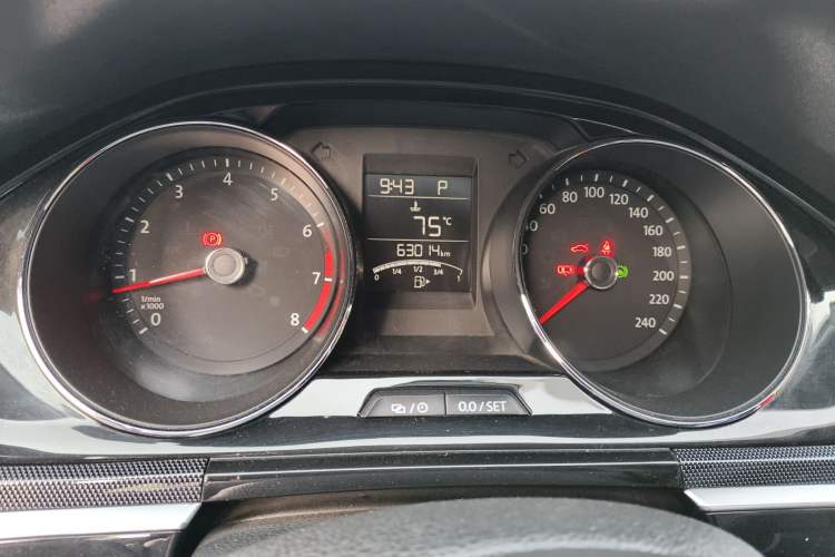 Used Volkswagen C-TREK 2017 1.6L Automatic Luxury Model