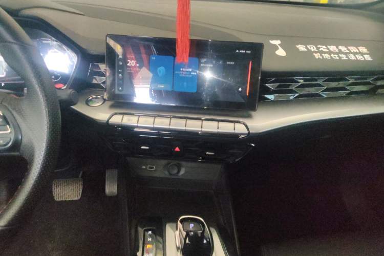 Used MG 5 2021 Revised 300TGI DCT Qingshè Luxurious Enjoyment Edition