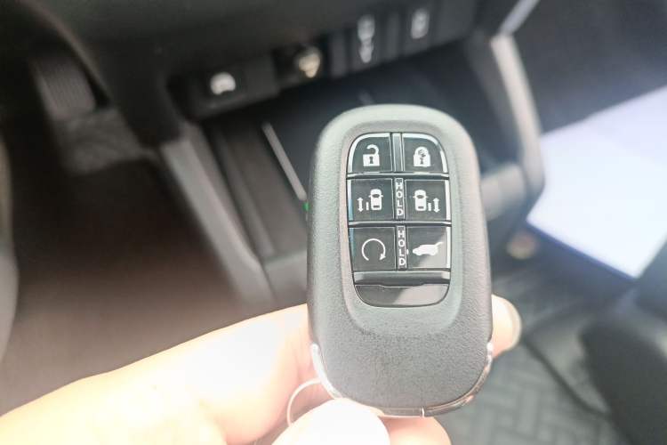 Used Honda Elysion 2024 2.0L eHEV Luxury Edition