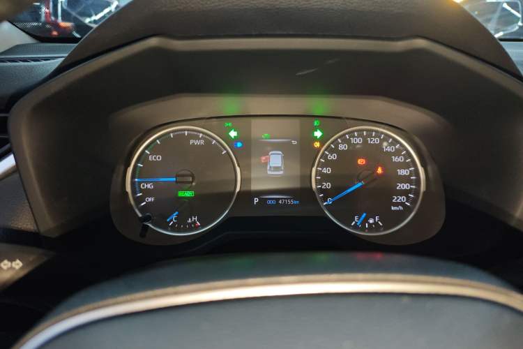 Used Toyota Wildlander 2022 Dual-Motor 2.5L E-CVT 4x4 Luxury PLUS Edition