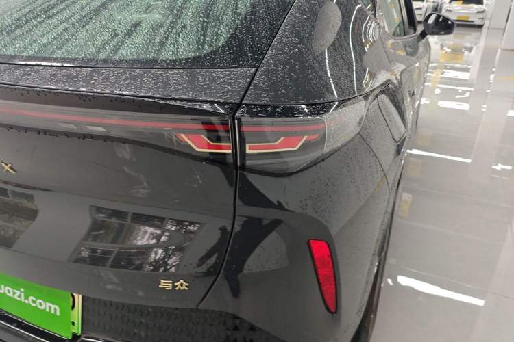 Used Volkswagen ID.UNYX 2024 Pro Long-Range Version Exterior 3