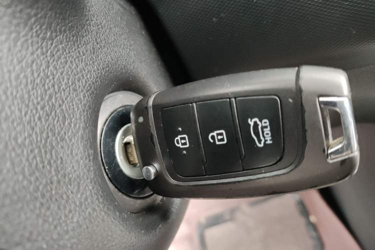 Used Hyundai Celesta 2018 1.6L Automatic GL Enjoyment Edition China VI compliant Vehicle Key