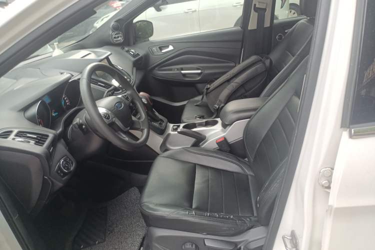 Used Ford Kuga 2013 1.6L GTDi Two-Wheel-Drive Comfort Model
