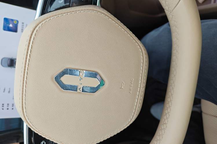 Used Hima AITO M7 2024 1.5T Intelligent Driving 4WD Max Edition 5 Seats Vehicle Key