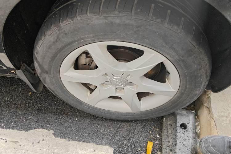 Used Audi A6L 2010 2.0 TFSI Automatic Standard Edition
