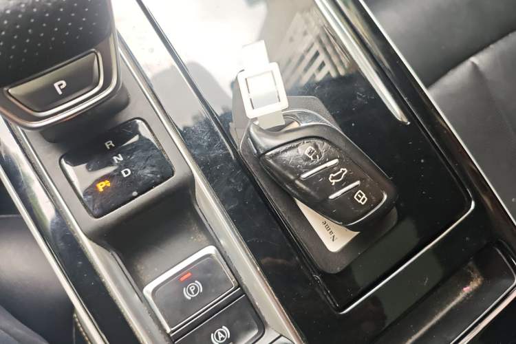 Used Roewe i6 MAX New Energy 2020 1.5T PHEV Cool & Stylish Skyroof Edition Vehicle Key