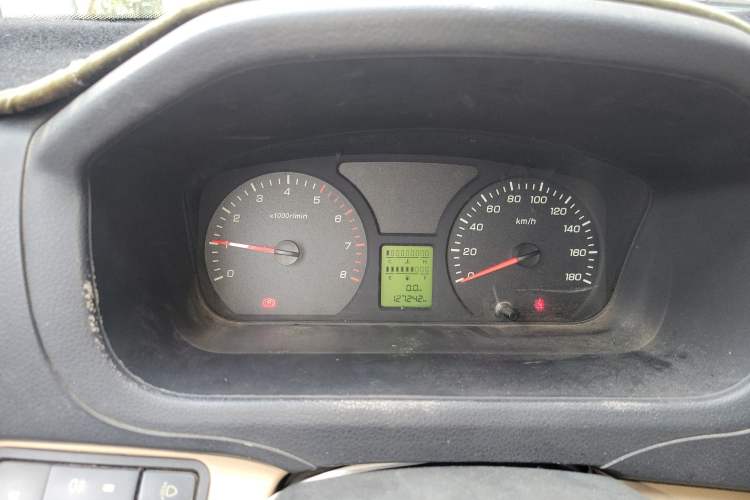 Used Foton Scenic V3 2015 1.2L Standard G12
