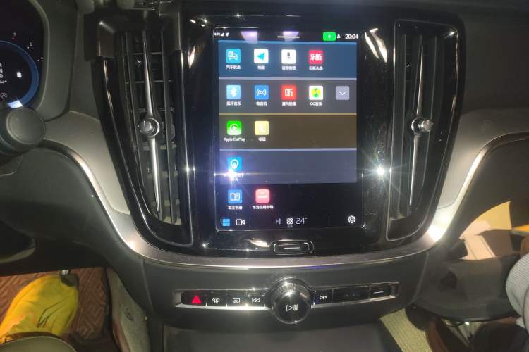 Used Volvo S60 2023 B4 Zhiyi Luxury Edition
