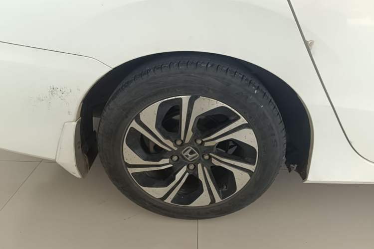 Used Honda Crider 2016 1.8L CVT Luxury Edition Right Rear Wheel Hub