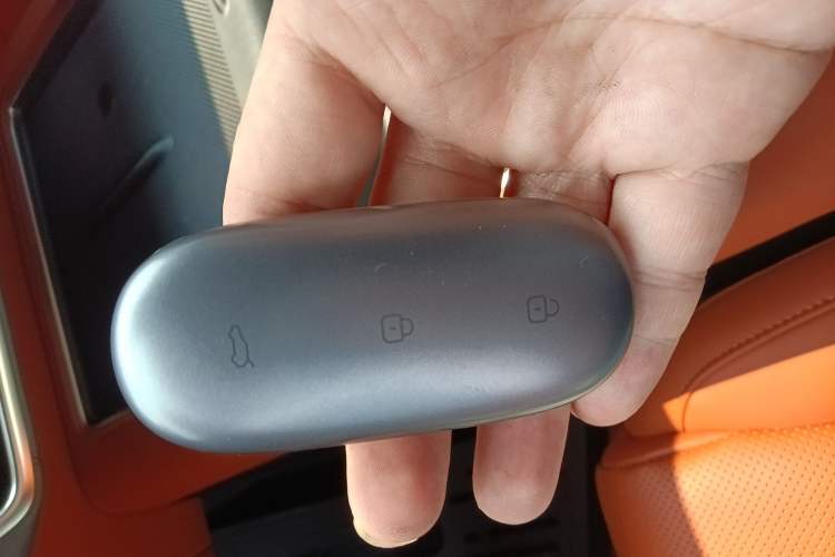 Used Li Auto L8 2023 Pro Model Interior 1