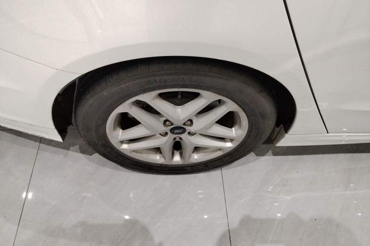 Used Ford Mondeo 2013 1.5L GTDi180 Fashion Edition Right Rear Wheel Hub