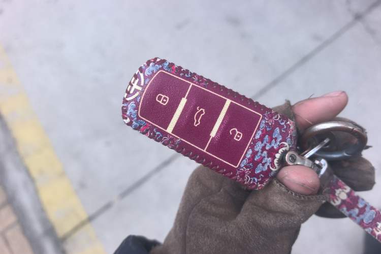 Used Zotye T700 2017 1.8T Dual-Clutch Luxury Model
