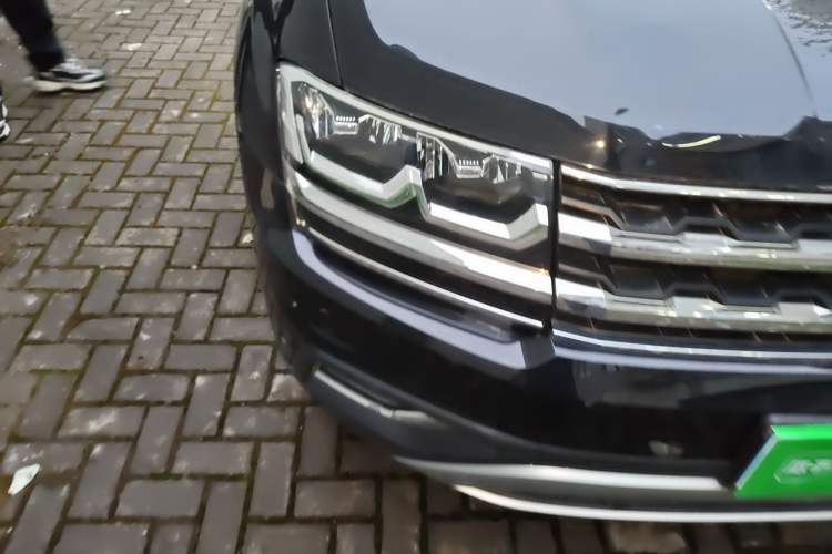 Used Volkswagen Teramont 2020 330TSI Two-Wheel-Drive Luxury Edition China VI Standard
