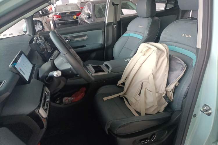 Used AION Y 2023 Younger Star Edition