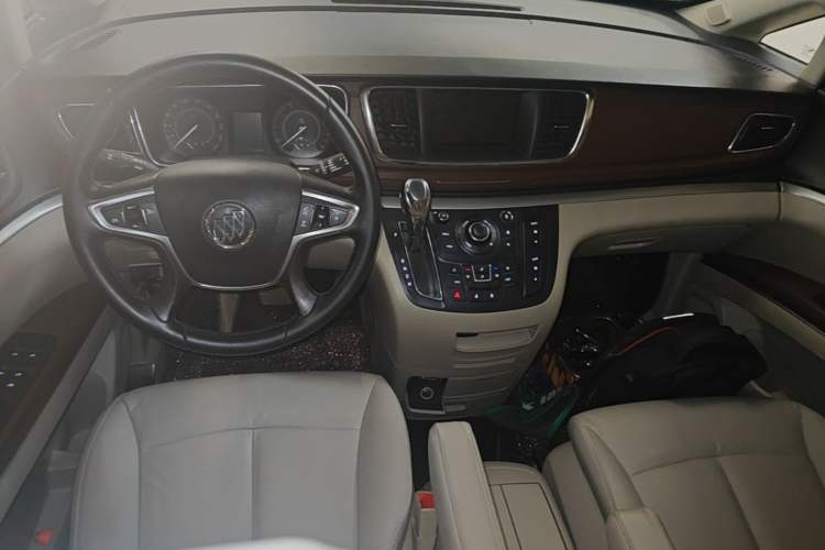 Used Buick GL8 2018 28T Luxury Model China VI Standard