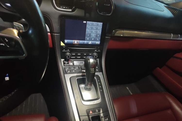 Used Porsche 718 2018 Boxster 2.0T
