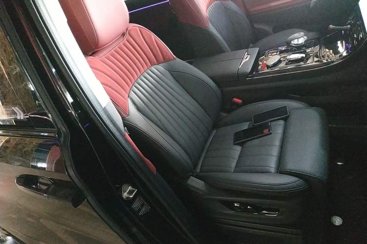 Used GAC Trumpchi E9 2025 E9 Superfast Charging Champion Right Front Seat