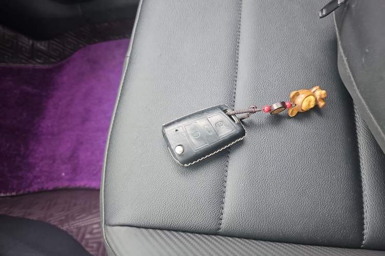 Used Volkswagen T-ROC 2019 280TSI DSG Two-Wheel Drive Comfort Version China VI Standard