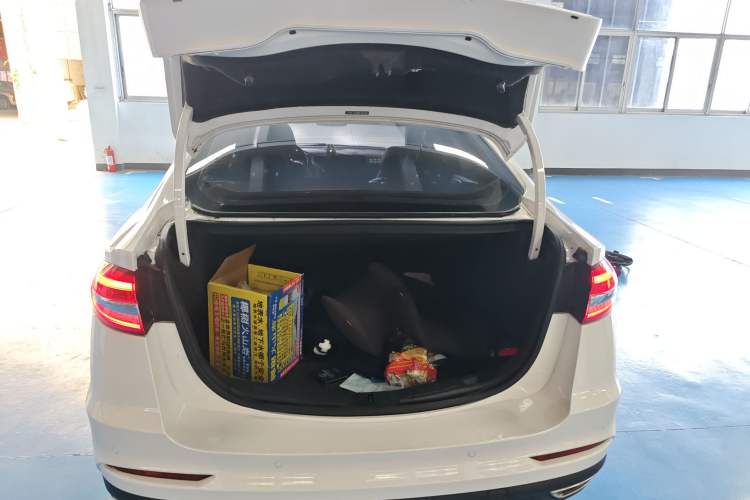 Used Ford Mondeo 2020 EcoBoost 200 Stylish Model Trunk