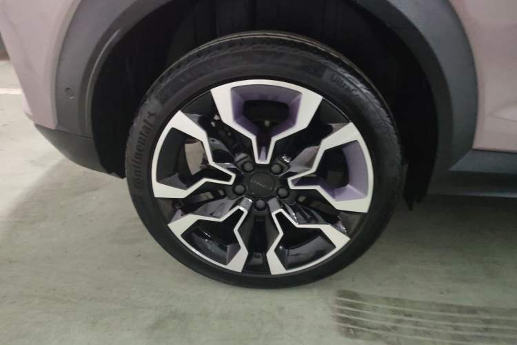 Used Lynk & Co 06 2021 1.5T Shero Pink Special Edition
