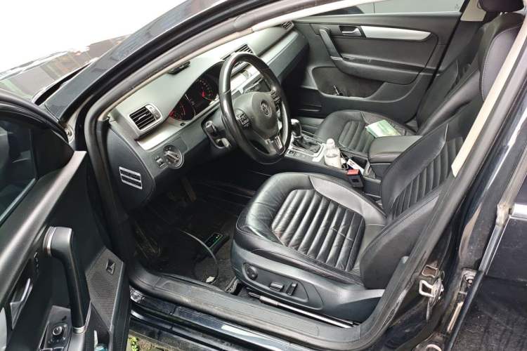 Used Volkswagen Magotan 2015 1.8TSI Advanced Model Driver Seat