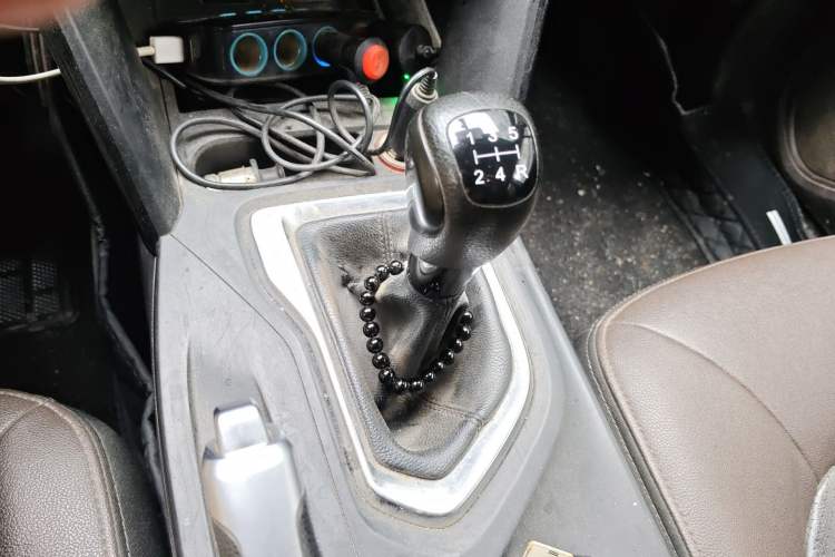 Used GAC Trumpchi GS4 2015 200T Manual Luxury Edition Gear Lever