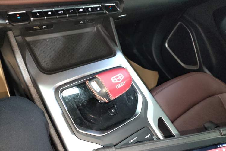 Used Geely Auto Haoyue 2022 1.8TD DCT Luxury 7-Seater