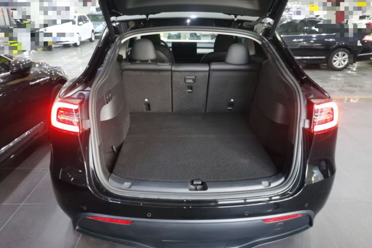 Used Tesla Model Y 2022 Rear-Wheel-Drive Version
