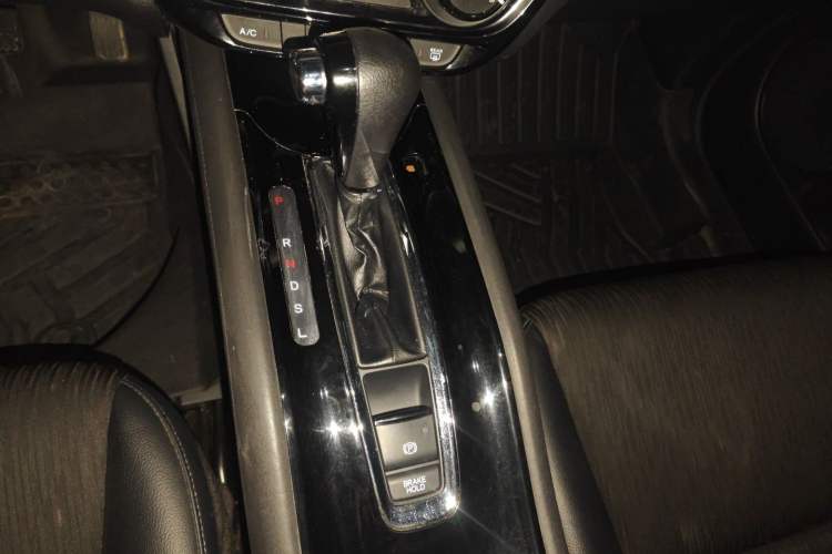 Used Honda Vezel 2019 1.5L CVT Luxury Model China V
