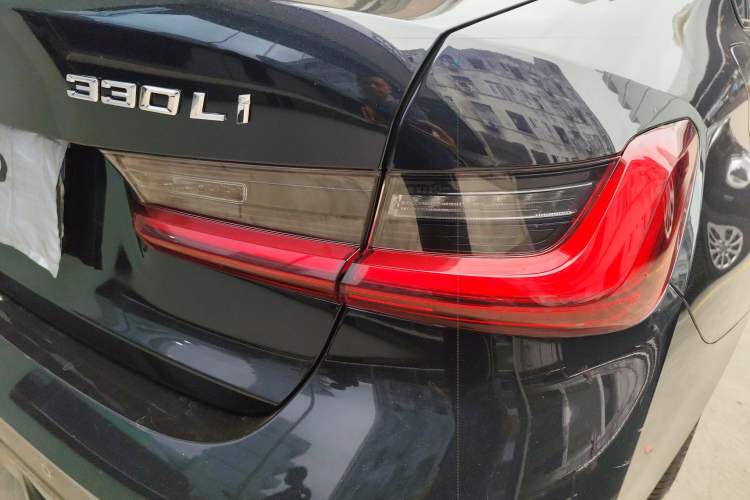 Used BMW 3 Series 2025 330Li M Sport Shadowline Package Exterior 3