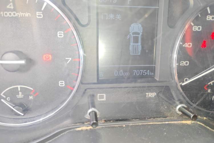 Used Dongfeng Ruichi 2019 2.4L Gasoline China VI Standard Two-Wheel-Drive Standard Cab 2TZD Odometer Close Up