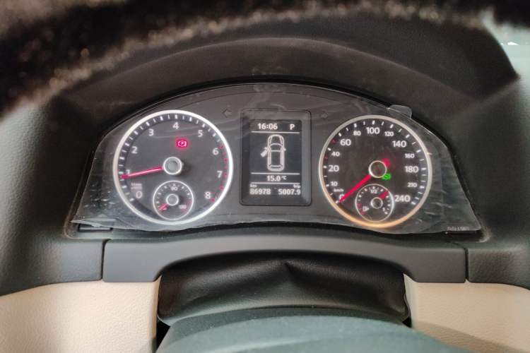 Used Volkswagen Tiguan 2012 1.8TSI Automatic Two-Wheel Drive Trend Edition Instrument Cluster