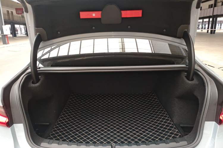 Used BMW 3 Series 2025 330Li M Sport Shadowline Package
