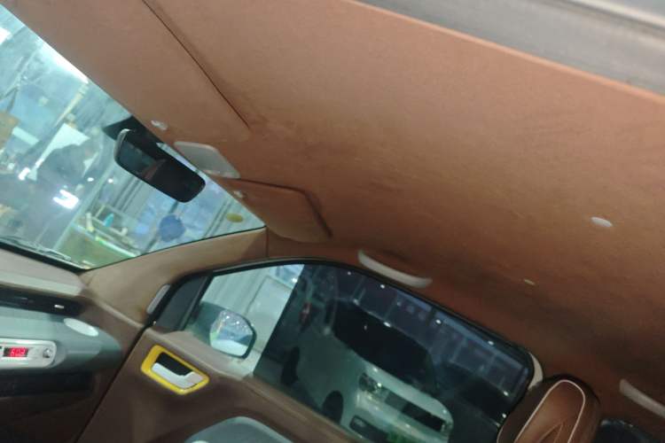 Used Wuling Hongguang MINIEV 2022 GAMEBOY 300km Enthusiast Model with Lithium Iron Phosphate
