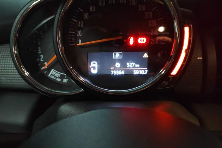 Used MINI MINI 2016 1.5T COOPER Five-Door Edition