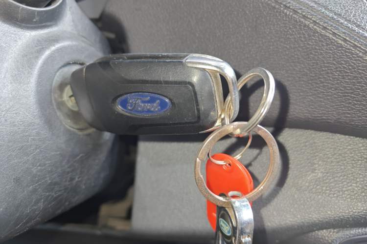 Used Ford Escort 2015 1.5L Manual Fashion Edition
