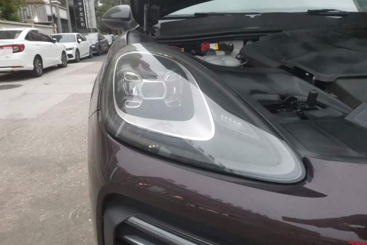 Used Porsche Cayenne 2019 Cayenne 3.0T Right Front Headlight