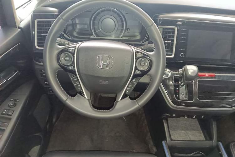 Used Honda Elysion 2019 2.0L Hybrid Luxury Edition Steering Wheel