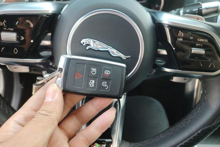 Used Jaguar XEL 2021 2.0T 200PS R-DYNAMIC Youth Sports Edition
