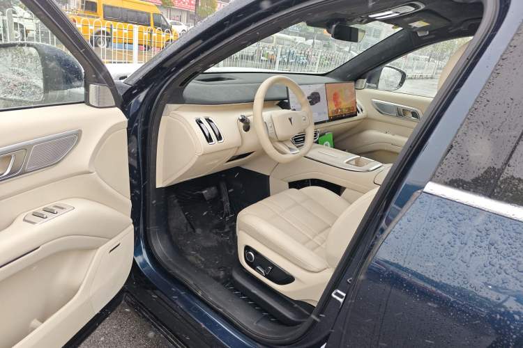 Used Deepal S09 2025 Four-Wheel Drive Ultra+ Custom Edition