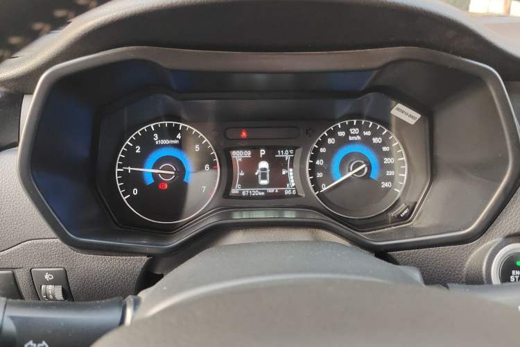 Used Dongfeng Fengon 580 2017 1.5T CVT Luxury Model
