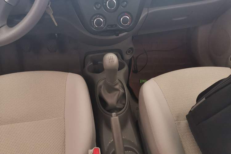 Used Nissan Sunny 2015 1.5XE Manual Comfort Edition