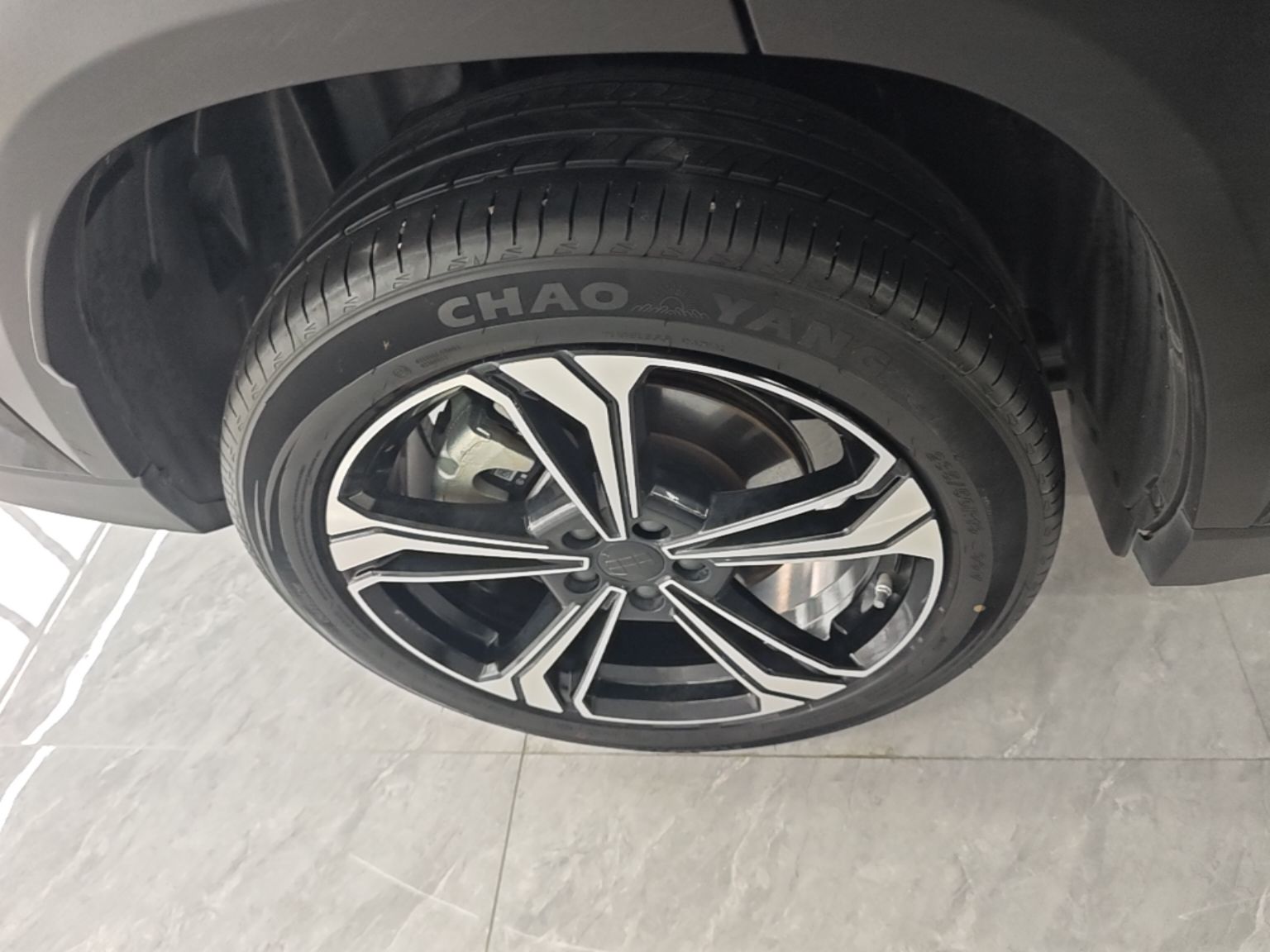 Geely Galaxy L7 2024 1.5T 115 km MAX Dragon Edition — снимка 11