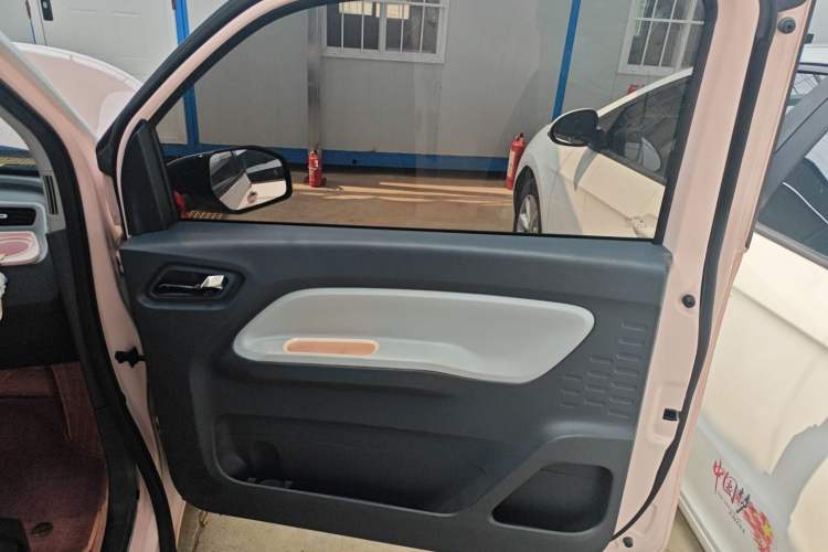 Used Wuling Hongguang MINIEV 2022 Macaron Premium Model – Lithium Iron Phosphate