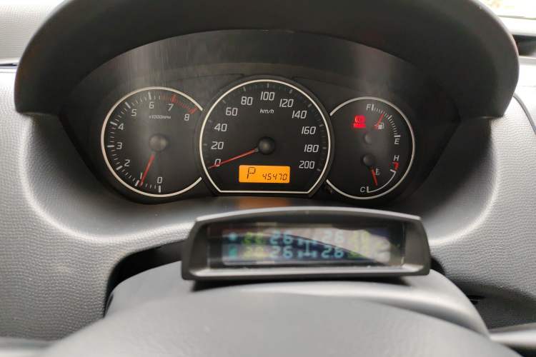 Used Suzuki Swift 2016 1.5L Automatic Fashionable Coolplay Edition
