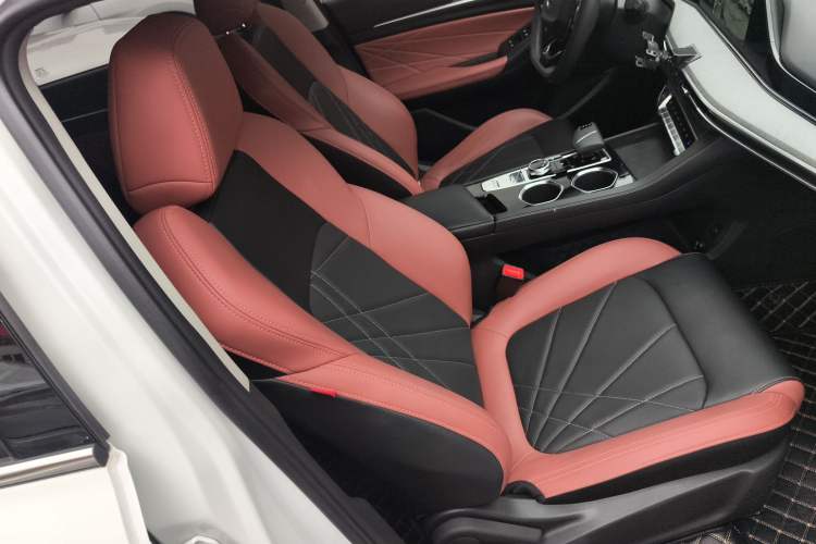 Used CHANGAN Eado 2022 PLUS Blue Whale NE 1.4T GDI DCT Flagship Edition
