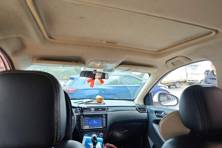 Used Dongfeng Fengon 580 2017 1.5T CVT Comfort Model Headliner
