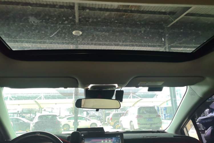 Used Toyota Levin 2024 Smart Electric Hybrid Dual-Engine 1.8L Luxury Edition