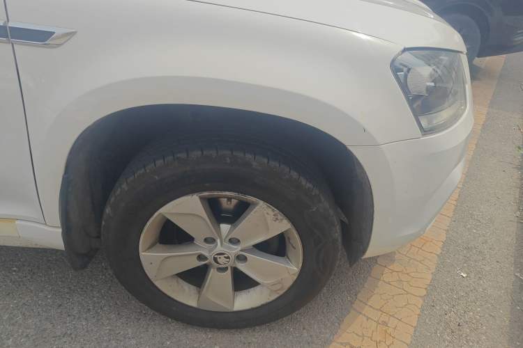 Used Skoda Yeti 2016 1.4TSI Manual Entry-Level Model Right Front Wheel Hub