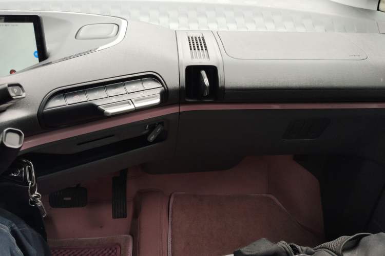 Used Baojun E300 2020 Star Travel Edition
